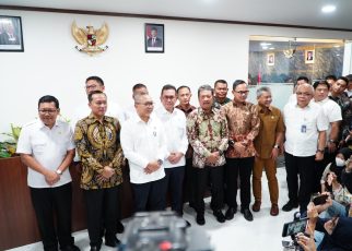 Bansos beras resmi ditunda