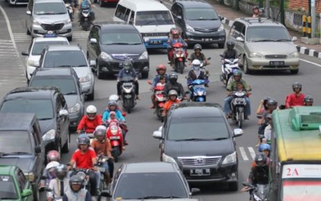 Pemudik turun, konsumsi BBM juga turun