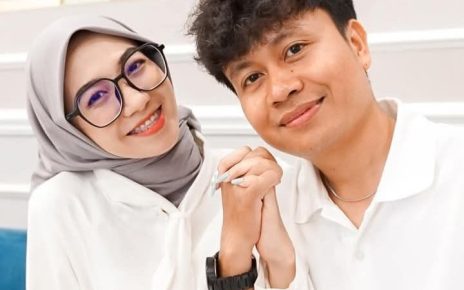 Galyas dan Qgun