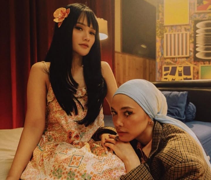 Mitty Zasia dan Fanny Soegi