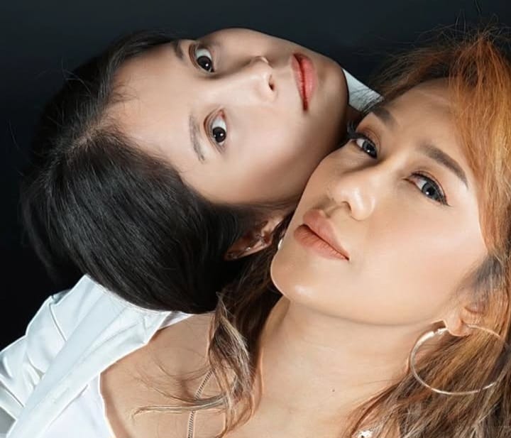 iAnne dan Nadine
