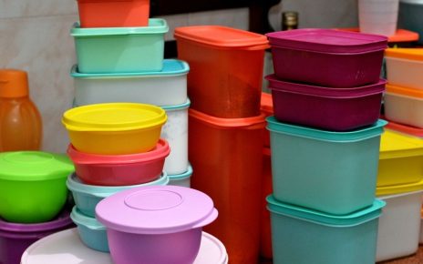 Tupperware tutup pabriknya di indonesia