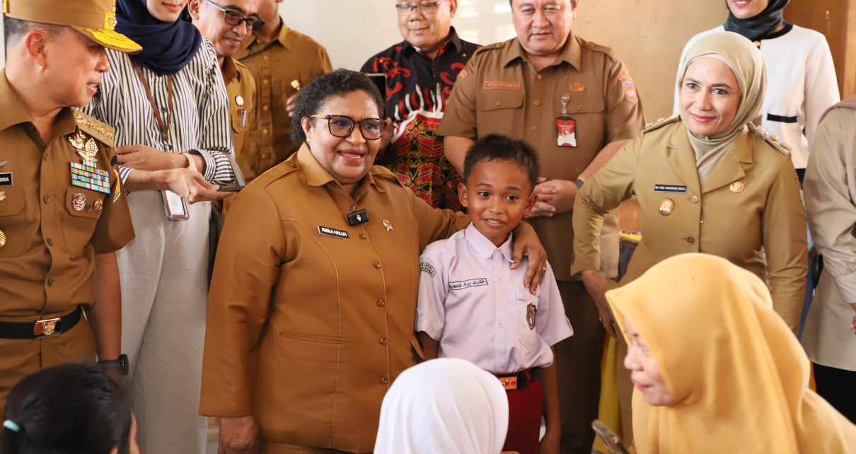 Wamendagri Ribka Tinjau MBG