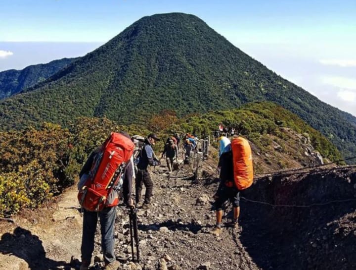 Gunung Gede
