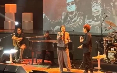 God Bless Unplugged