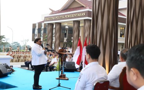 Wamendagri Ribka Haluk di IPDN