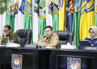 Sekjen Kemendagri Kendalikan Harga Pangan