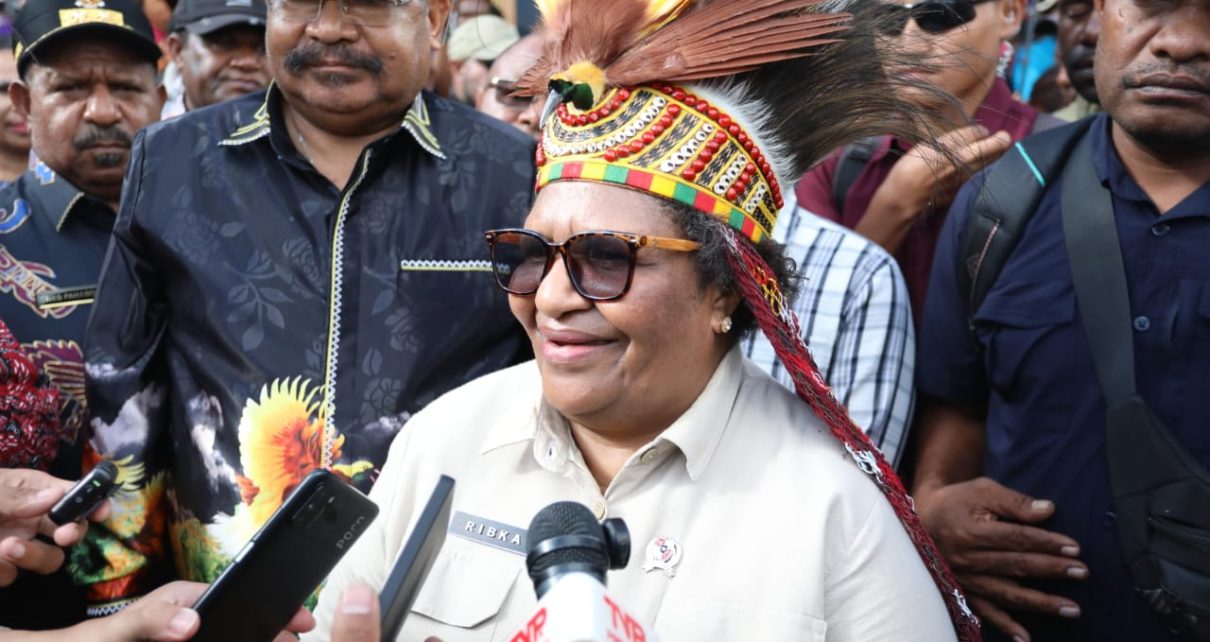 Wamendagri RIbka Haluk di Papua Pegunungan