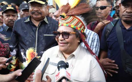 Wamendagri RIbka Haluk di Papua Pegunungan