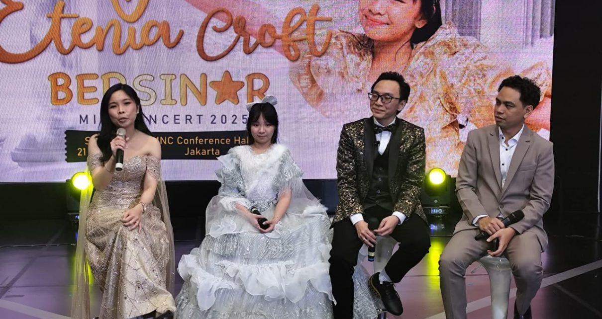 Etenia Croft Mini Concert