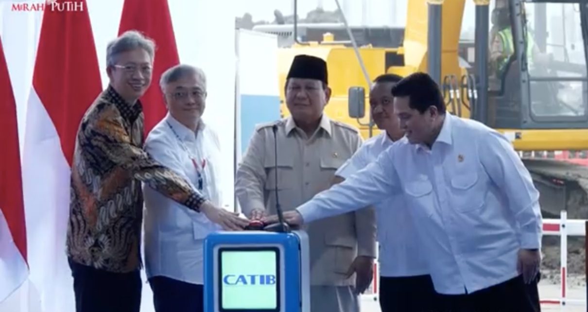 Prabowo ke Menteri: Tak Bisa Kerja Cepat Kita Tinggal di Pinggir Jalan