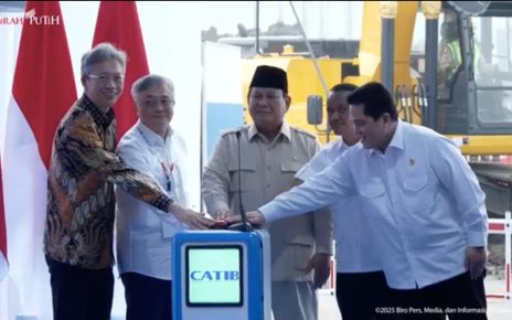 Prabowo ke Menteri: Tak Bisa Kerja Cepat Kita Tinggal di Pinggir Jalan