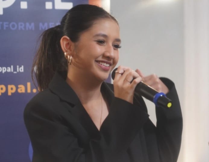 Rhea Asmara