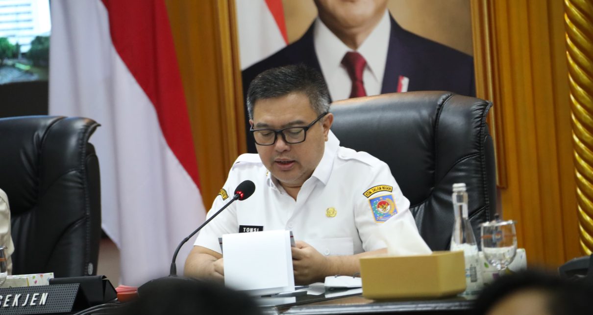 Sekjen Kemendagri Tomsi Tohir