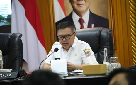 Sekjen Kemendagri Tomsi Tohir