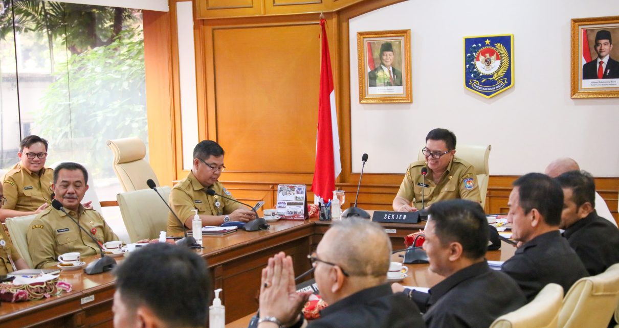 Sekjen Kemendagri Tomsi Tohir