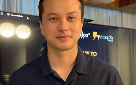 Tantangan Nicholas Saputra Terima Tawaran Bintangi Film Musikal ‘Siapa Dia’