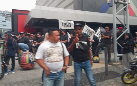 Demo Turunkan Anwar
