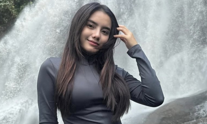Caca Veronica Rilis Video Musik 'Lama-Lama Terpesona' tentang Cinta Tumbuh Perlahan