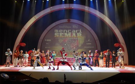 Teater Koma Pentaskan ‘Mencari Semar’ Padukan Cerita Panakawan & Narasi Futuristik