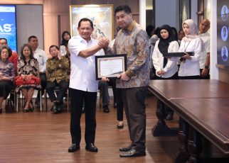 Mendagri Tito Penghargaan Harpenas 2025