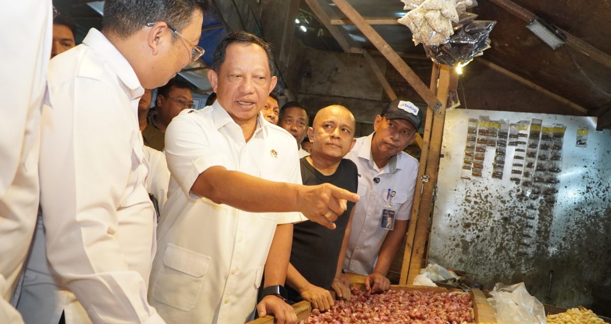 Mendagri Tito cek beras SPHP