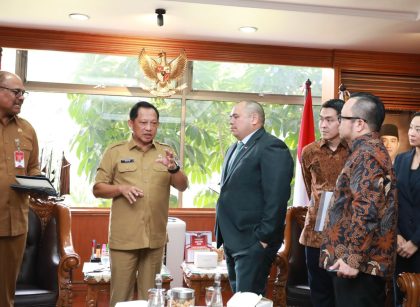 Mendagri Bertemu CIO Danantara
