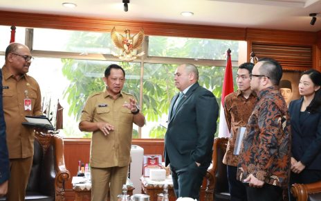 Mendagri Bertemu CIO Danantara