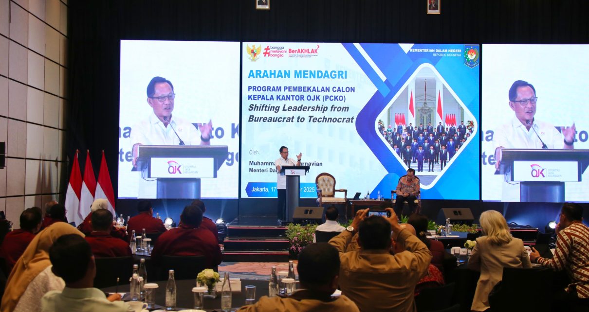 Mendagri Pembekalan OJK