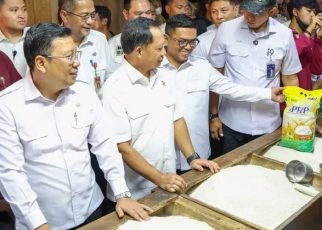 Mendagri Tito Karnavian Sidak Beras SPHP2