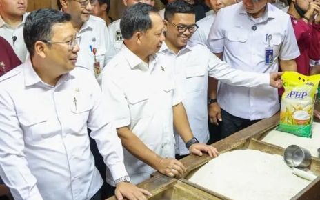 Mendagri Tito Karnavian Sidak Beras SPHP2