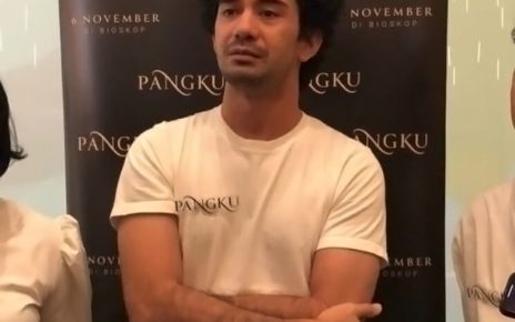 Tantangan Aktor Reza Rahadian dalam Debut Penyutradaraan Film ‘Pangku’