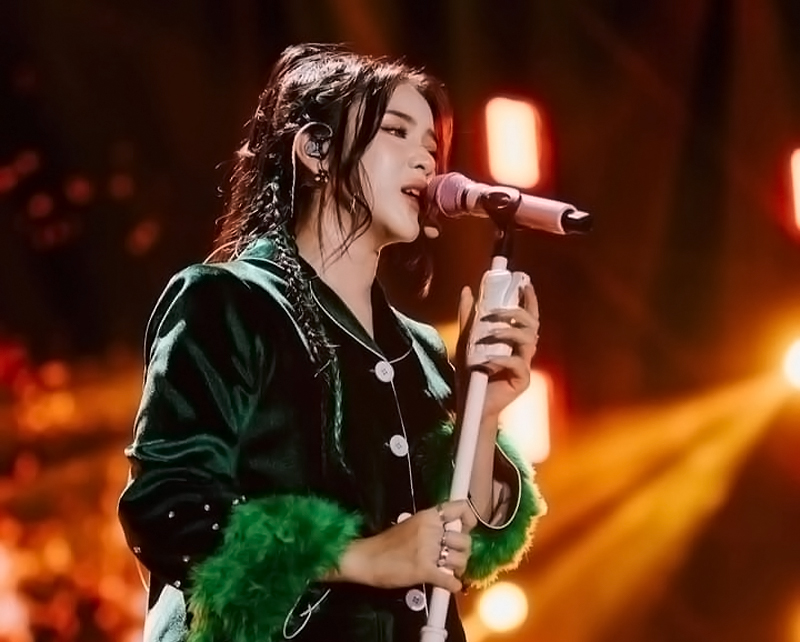 Tiara Andini Kenalkan Lagu Baru ‘Adu Bola Mata’ di Panggung JBL Festival 2025
