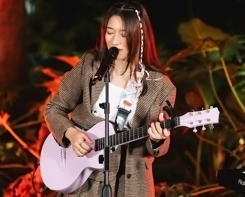 Amanda Caesa Rilis Lagu ‘Trouble’ tentang Dilema Asmara dalam Pertemanan