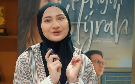 Nadzira Shafa Nyanyi Soundtrack ‘Arah Bersamamu’ & Bintangi Film ‘Pengin Hijrah’