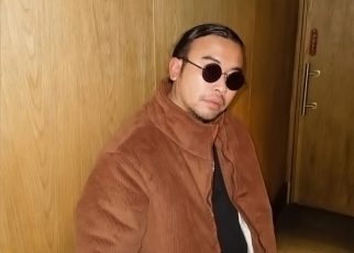 Whisnu Santika Rilis Lagu ‘Yalla Habibi' tentang Hubungan Tanpa Status