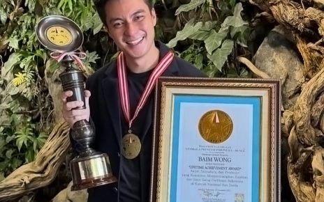 Baim Wong Raih Penghargaan Berkat Berhasil Angkat Standar Perfilman Indonesia