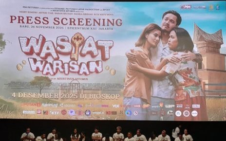 Sarah Sechan Ungkap Tantangan Adaptasi Dialek Batak Saat Syuting Film ‘Wasiat Warisan’