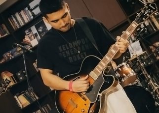 Jo Soegono Gelar Showcase Album ‘Prof. Jo’, Penegasan Musikalitas Jo yang Lebih Dewasa