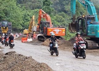 Perbaikan jalan Aceh