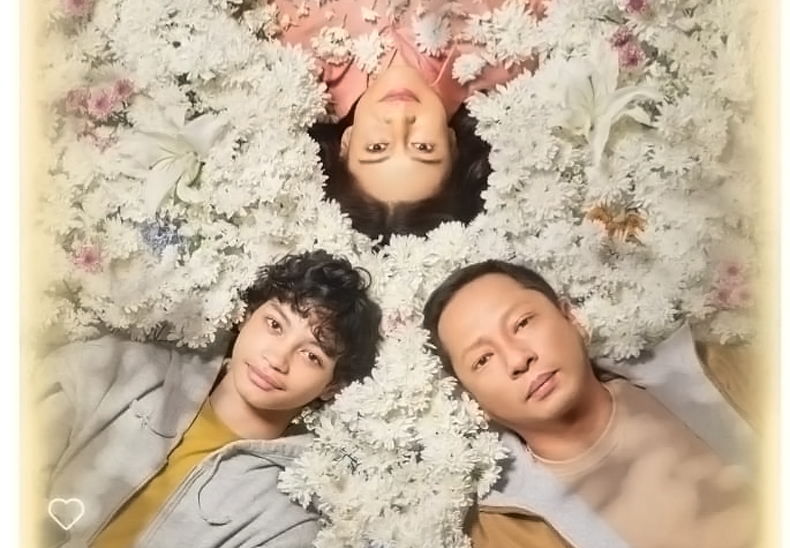 Film ‘Esok Tanpa Ibu’ Gabungkan Drama Keluarga dengan Pendekatan Fiksi Ilmiah