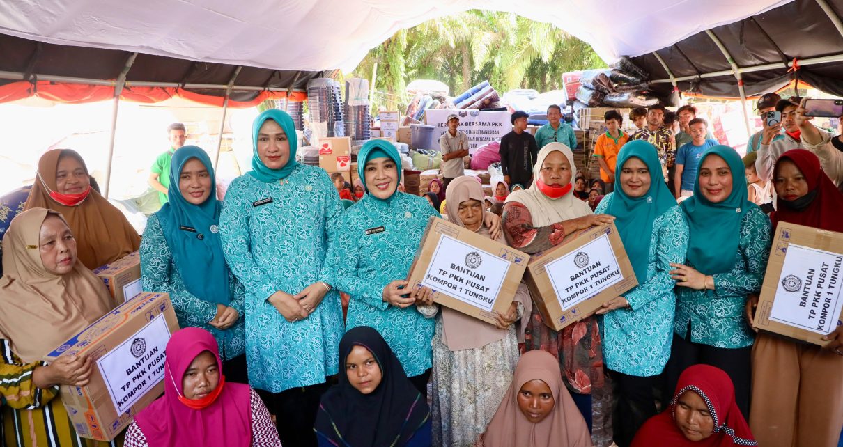 TP PKK Serahkan Bantuan ke Dusun Gala