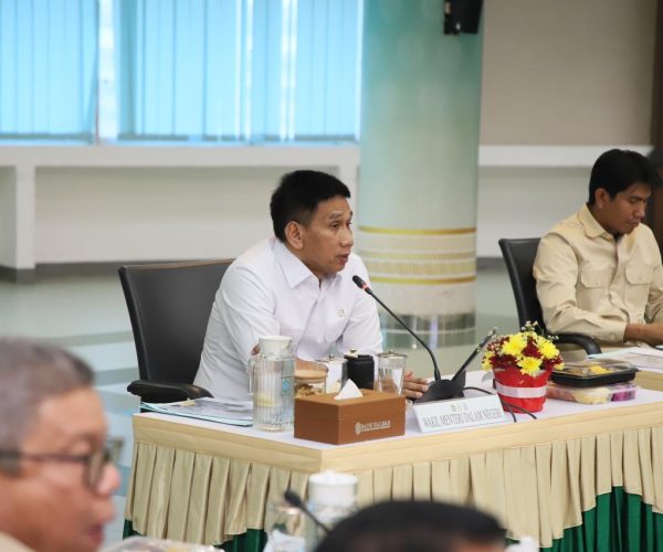 Wamendagri Akhmad Wiyagus Minta BUMD Lebih Gesit