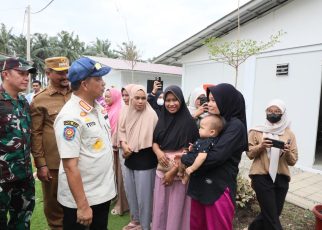 Kasatgas Tito Tinjau Huntara Aceh Tamiang, Pastikan Pengungsi Hidup Layak