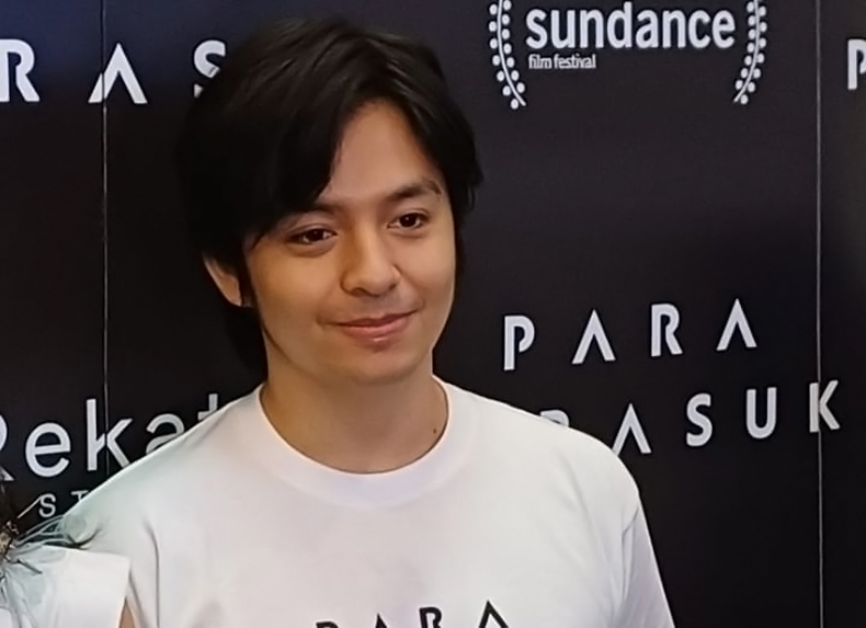 Tantangan Angga Yunanda Lakoni Peran Jadi ‘Manusia Silver’ dalam Film ‘Para Perasuk’