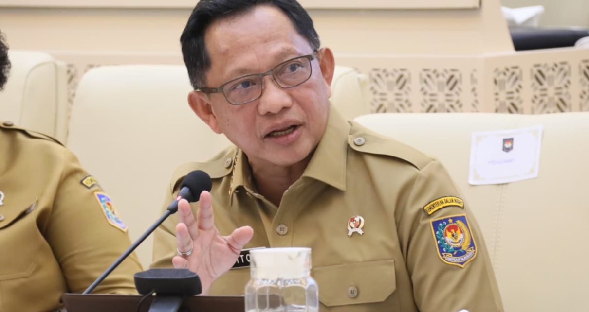 Mendagri Rapat dengan DPR