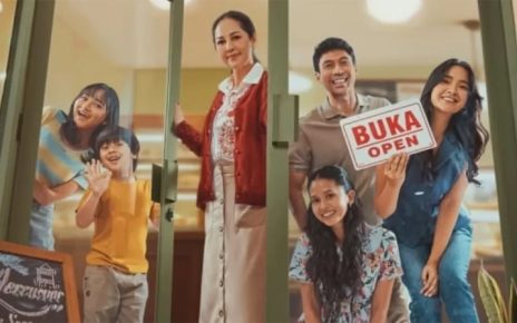 Meriam Bellina Jadi Ibu Baik dan Jauh dari Karakter Antagonis di Film ‘Senin Harga Naik’