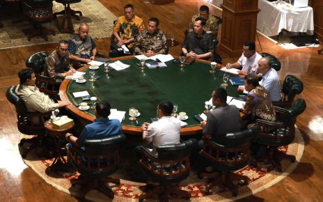 Prabowo rapat di Hambalang