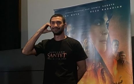 Reza Rahadian Nilai Film ‘Suzzanna: Santet Dosa di Atas Dosa’ Lebih Segar dan Manusiawi