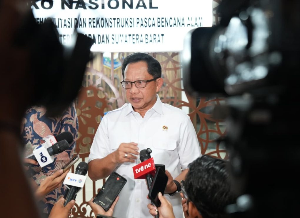 Mendagri Tito Karnavian memberi tenggat waktu satu minggu kepada pemerintah daerah (Pemda) di wilayah terdampak bencana Sumatera untuk merampungkan pendataan hunian tetap (huntap)